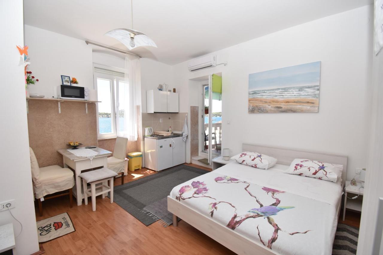 Apartmani Rina 시베니크 외부 사진