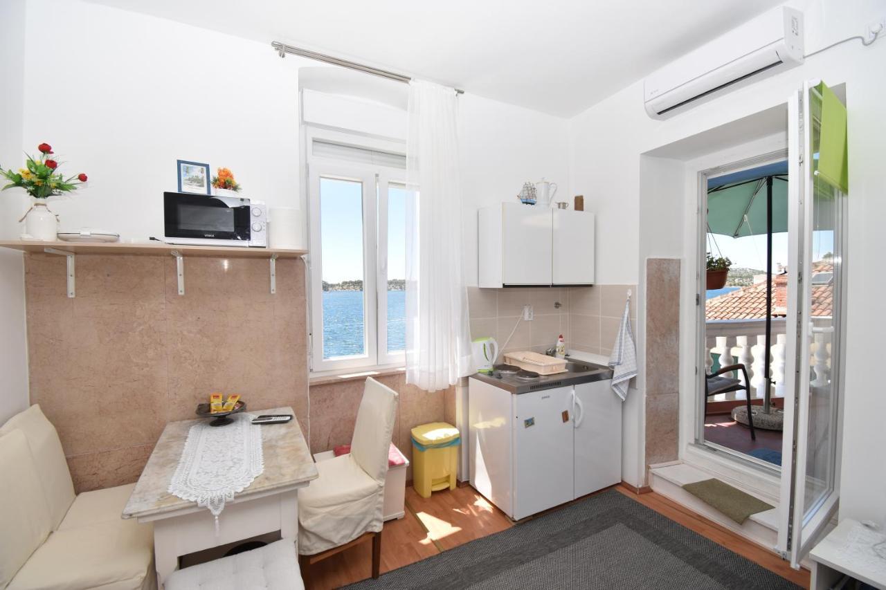 Apartmani Rina 시베니크 외부 사진