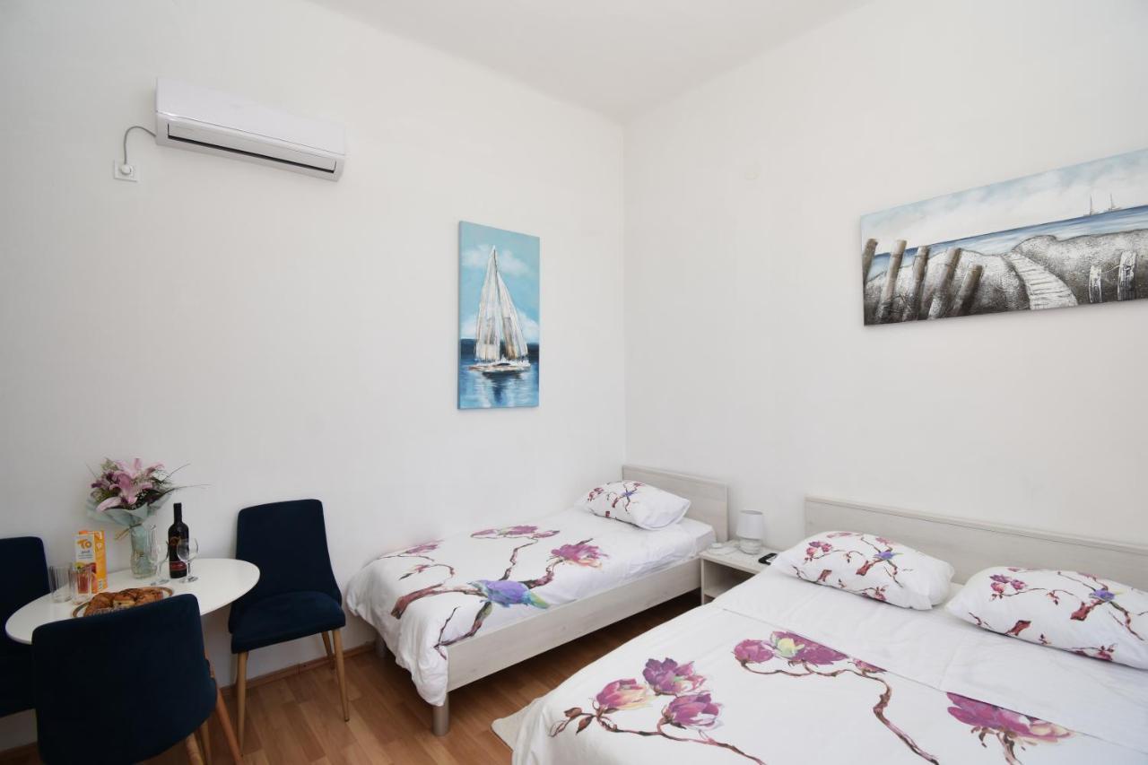 Apartmani Rina 시베니크 외부 사진
