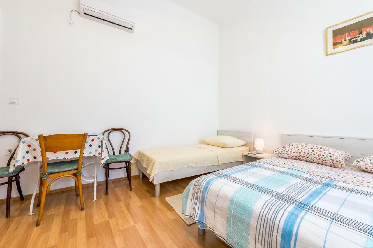 Apartmani Rina 시베니크 외부 사진
